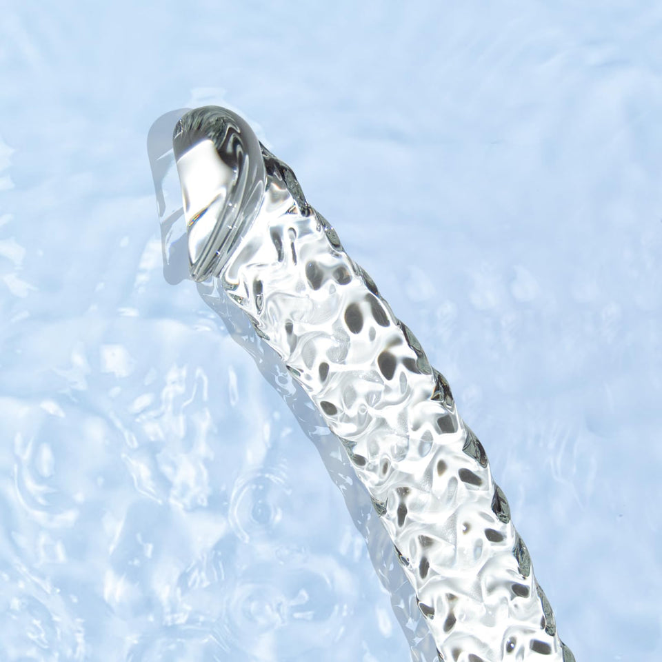 Realistic Glass Dildo with Sex Whip Sex Toys SM Leather Crystal Dildo Sex Flogger Transparent Crystal Penis Bondaged Whip for Me