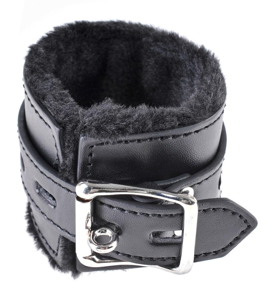 Ffle - Cumfy Cuffs