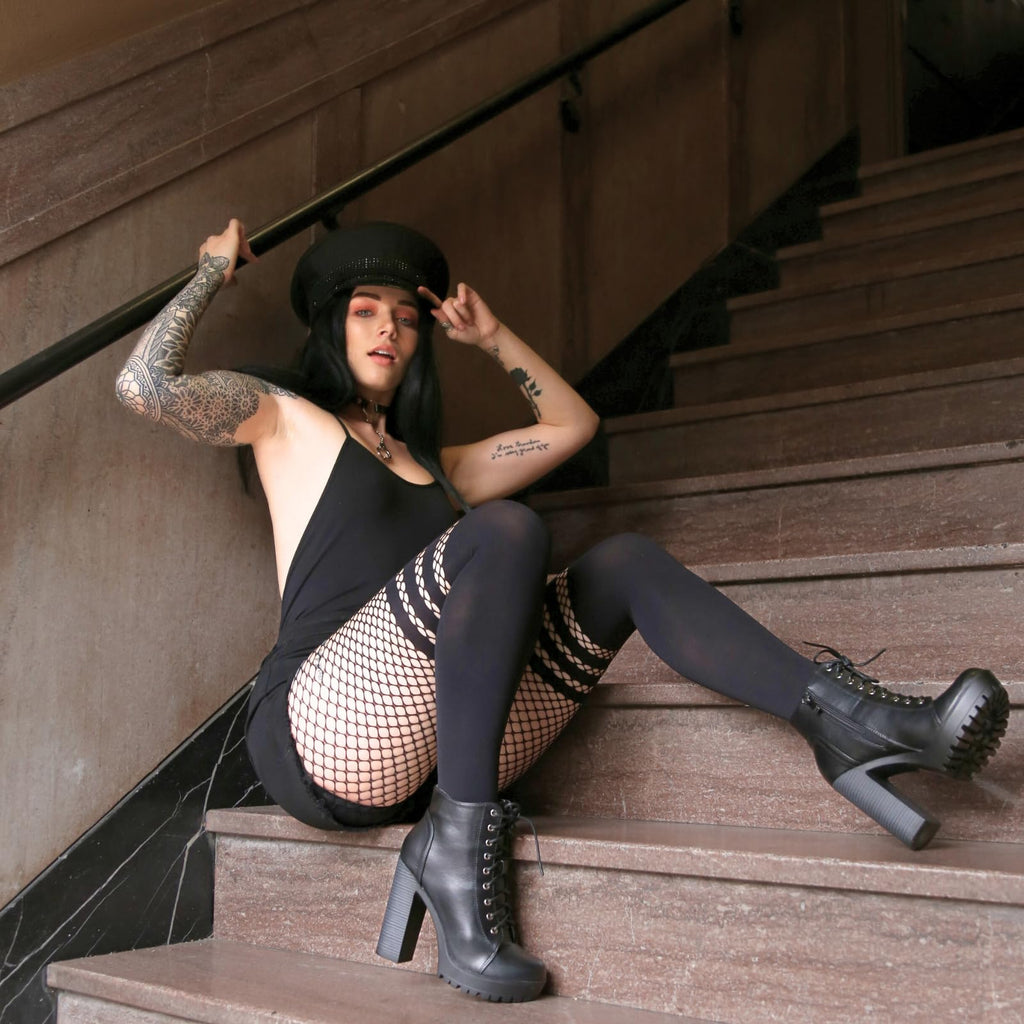 Seamless opaque faux thigh hig