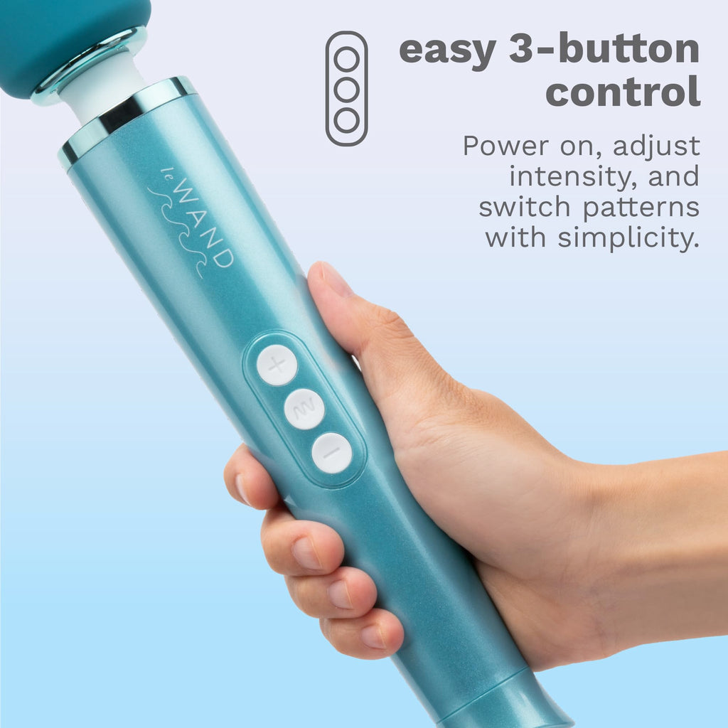 Le Wand Dive Submersible Massager