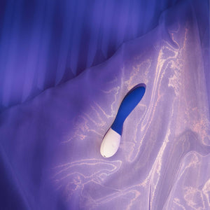 Lelo Mona Wave Personal Massager Vibrator For Women, G Spot Vibrator With Wavemotion Technology Silent Vibrator Sex Toy With 12 Vibration Patterns, Blue